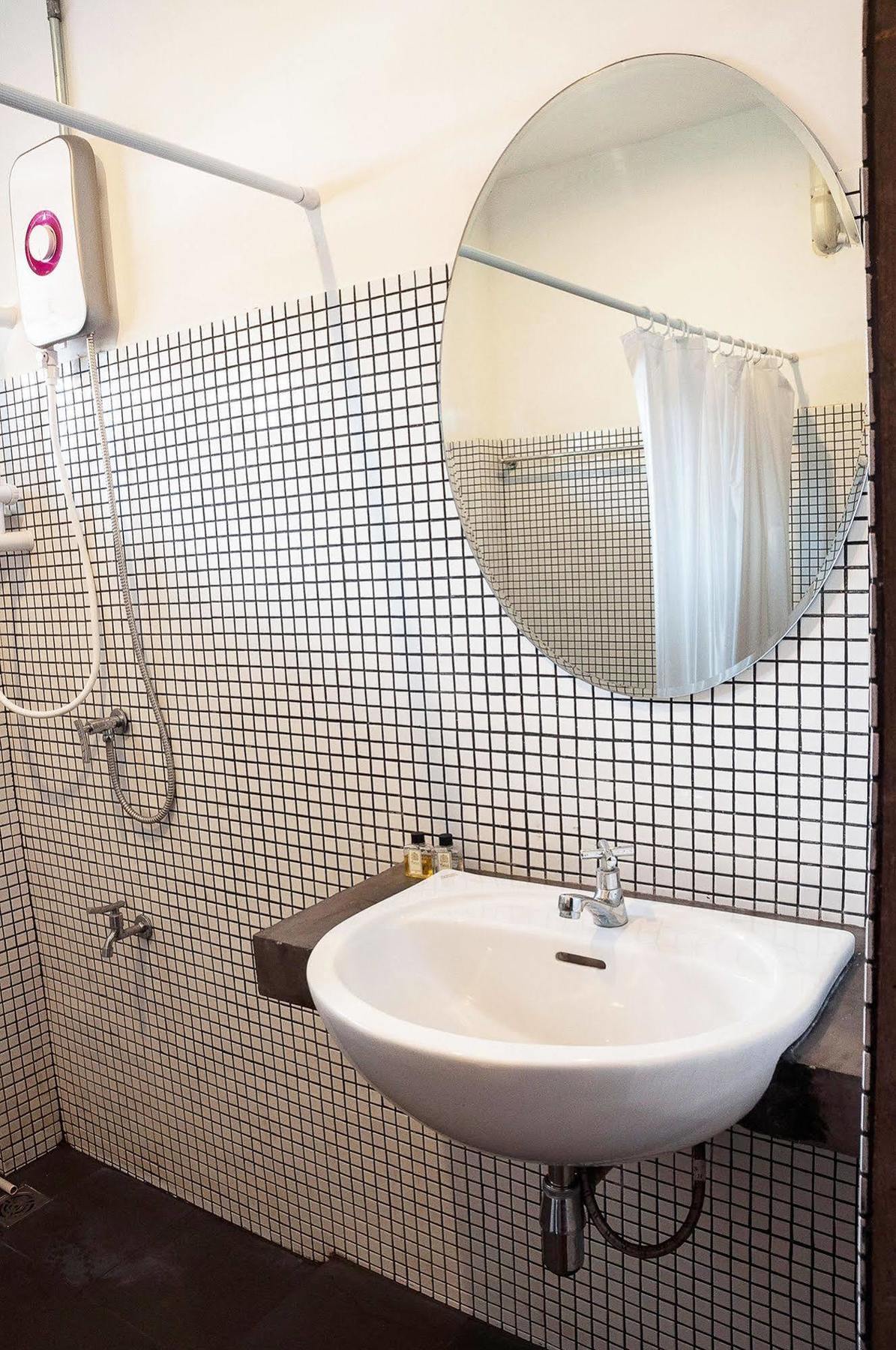 Hueandin Klinmai Boutique Hotel Чиангмай Екстериор снимка